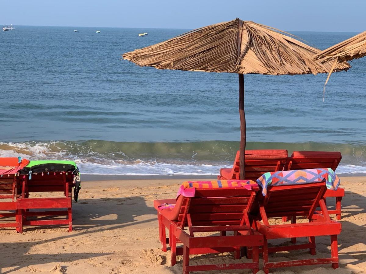 Casa Candolim Beach Front Εξωτερικό φωτογραφία